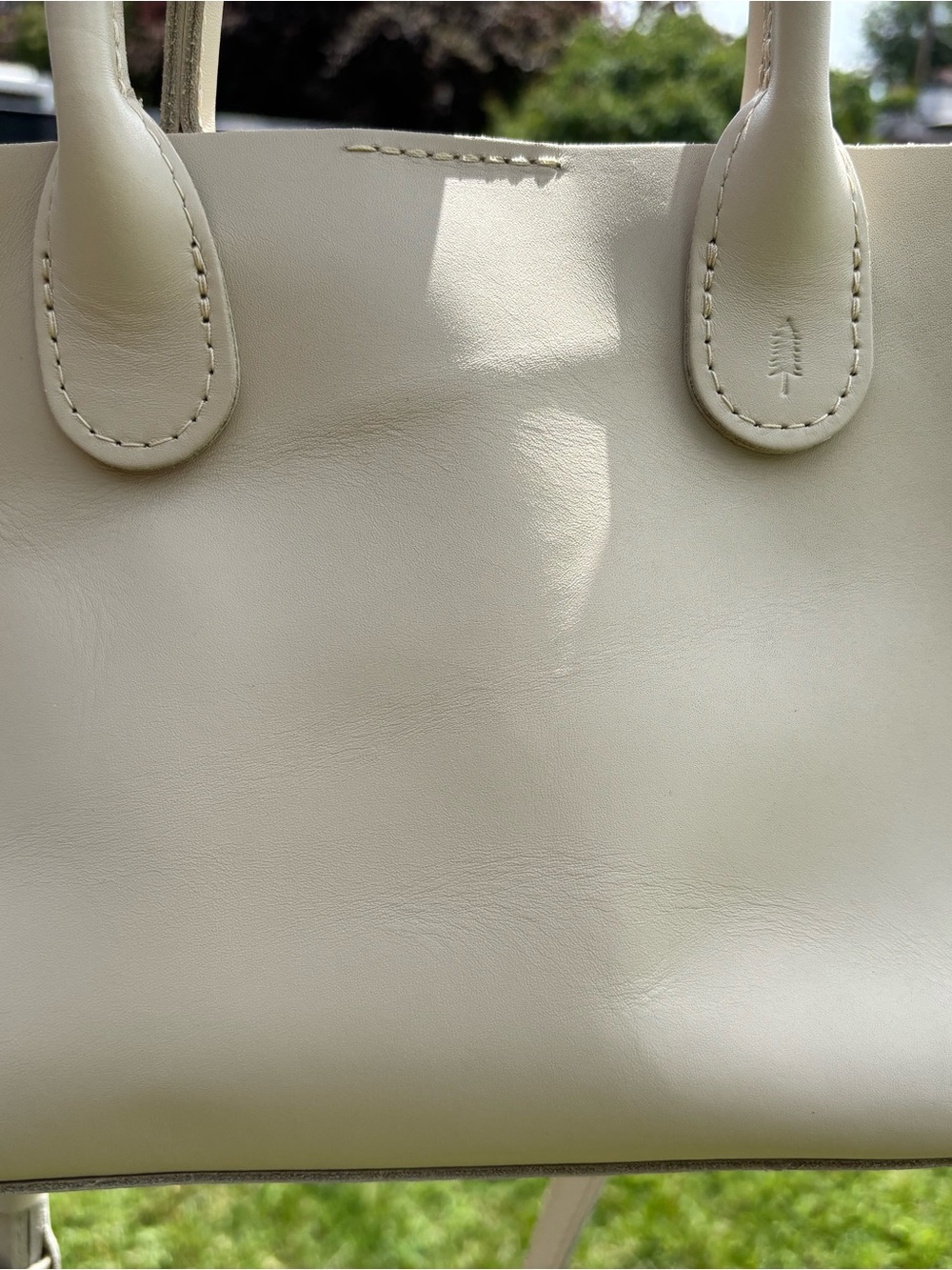 Portland Leather large raindrop Crossbody bag. - Picture 5 of 14